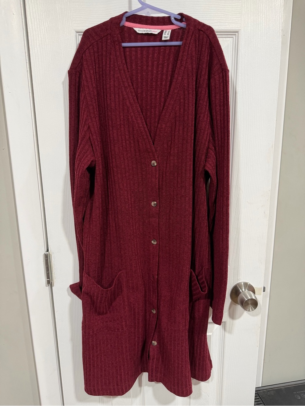 Isaac Mizrahi Long Ribbed Cardigan in Burgundy